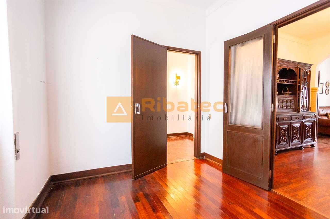 Excelente moradia na Vila de Coruche-10