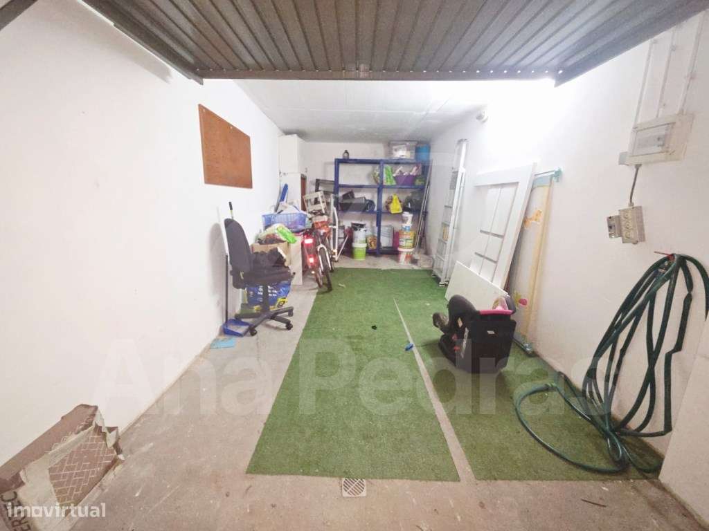 T2 Excecional com Terraço de 50m² na Baixa da Banheira-26