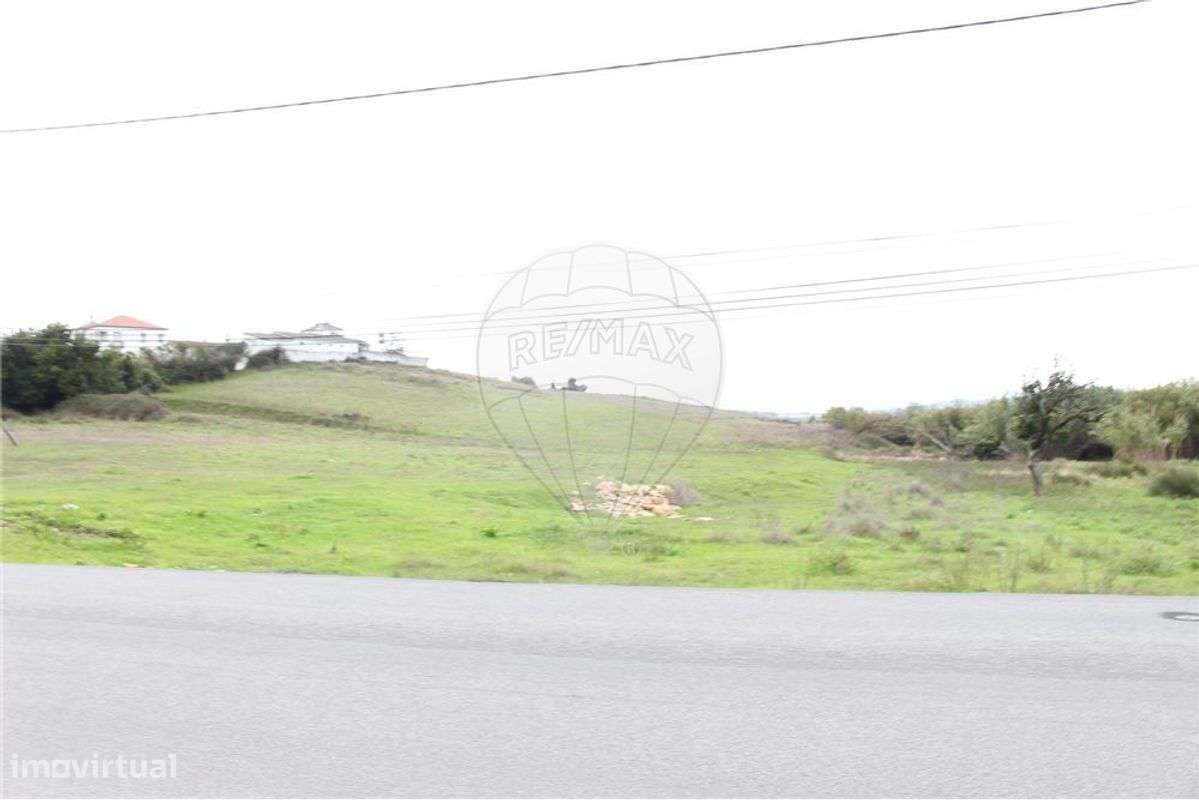 Terreno em zona central da Carapinheira - Grande imagem: 2/17