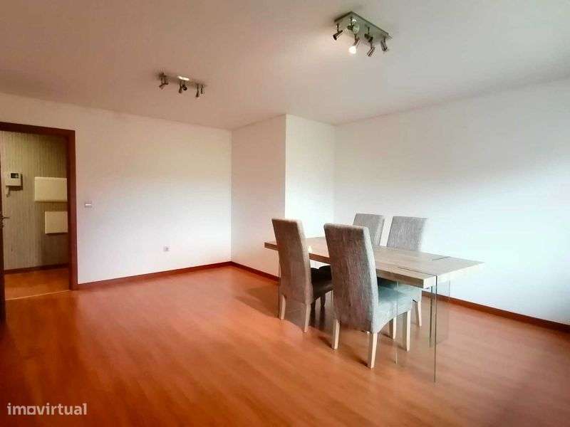 T2 Excelente em Matosinhos- São Gens - Grande imagem: 4/12