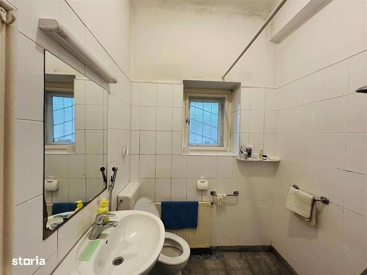 Casa individuala - teren 900 mp, garaj, pivnita, pod - Calea Poplacii-8