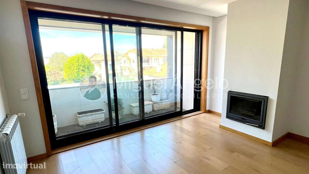 T2+1 com garagem, excelentes áreas em Canelas, Vila Nova de Gaia - Grande imagem: 2/17