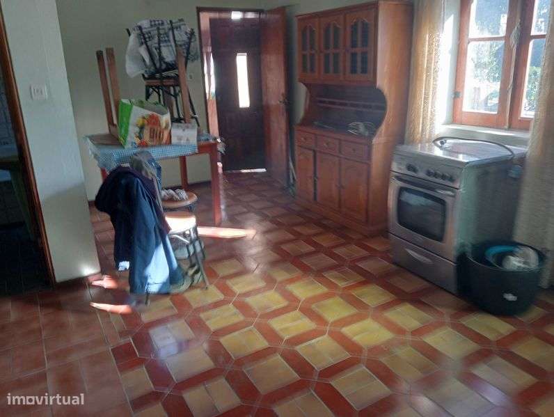 Casa pedra com terreno - Grande imagem: 5/10