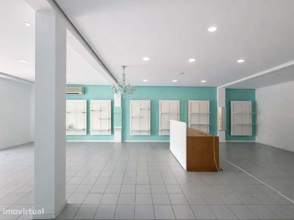 Loja para Venda no Centro de Lousada-6