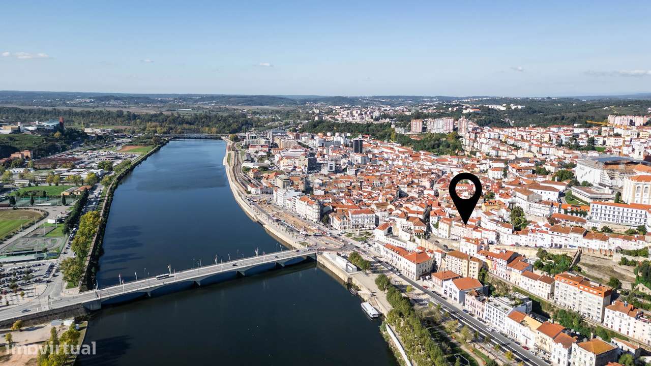 Prédio com vista soberba sobre o rio Mondego-5