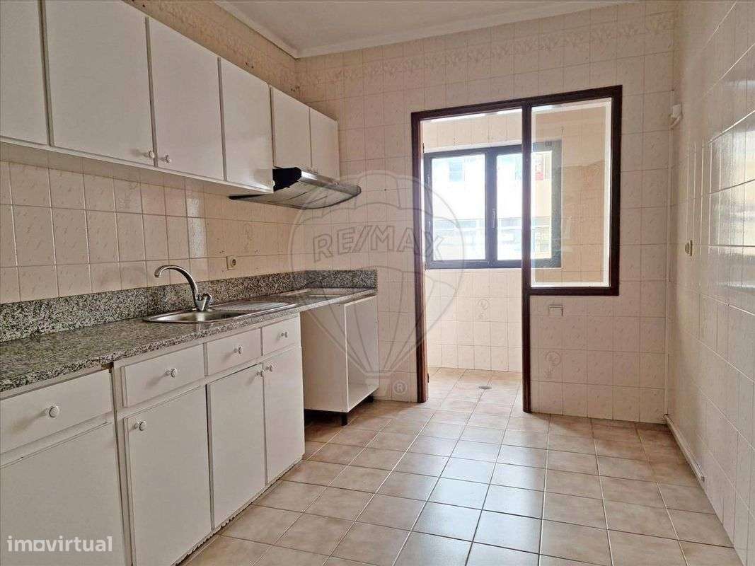 Apartamento T1 para venda - Grande imagem: 2/9
