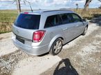 Opel Astra 1.8 Caravan Sport - 11