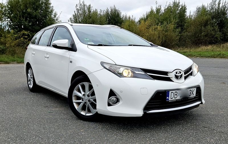 Toyota Auris II (2012-) 2.0 D-4D Comfort 2014