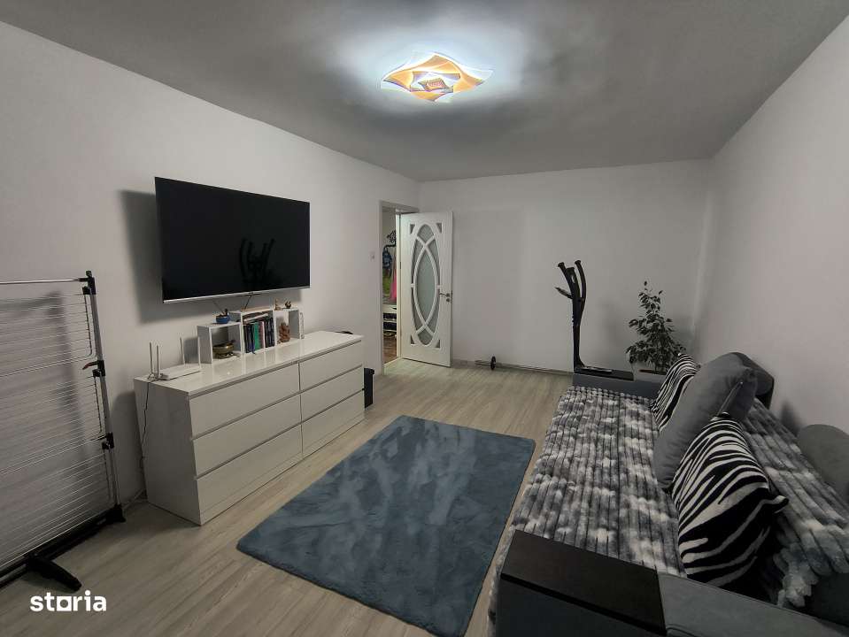 Icil -apartament 3 camere decomandat renovat-0