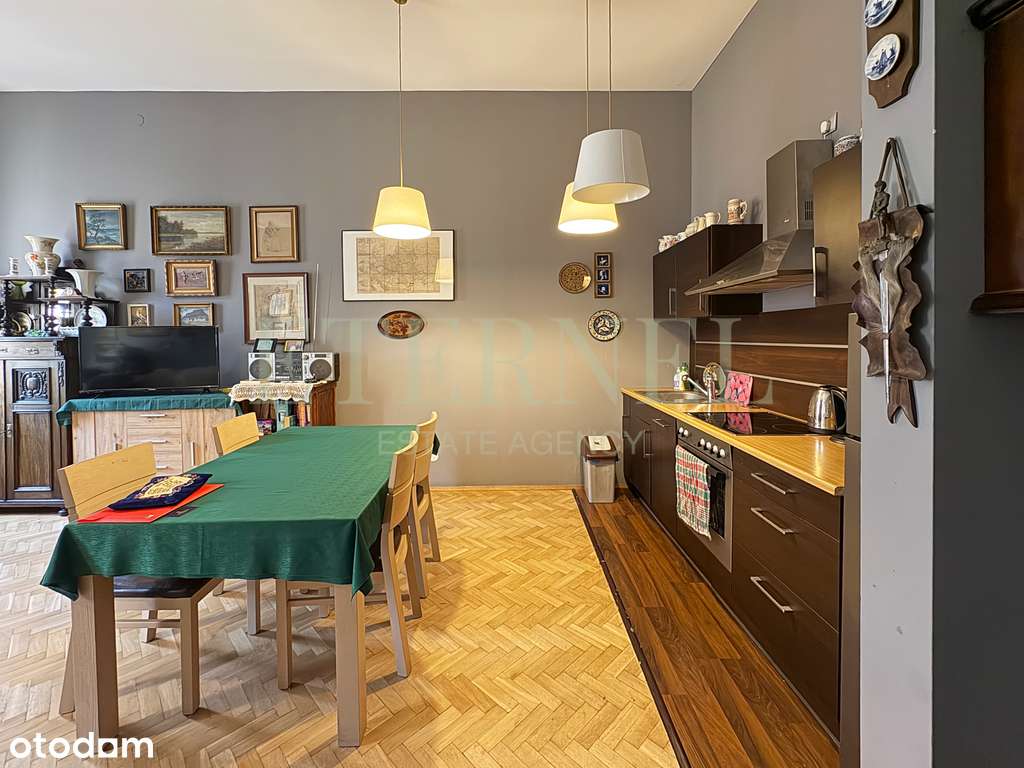 Mieszkanie z duszą w sercu Kazimierza – Kraków-3