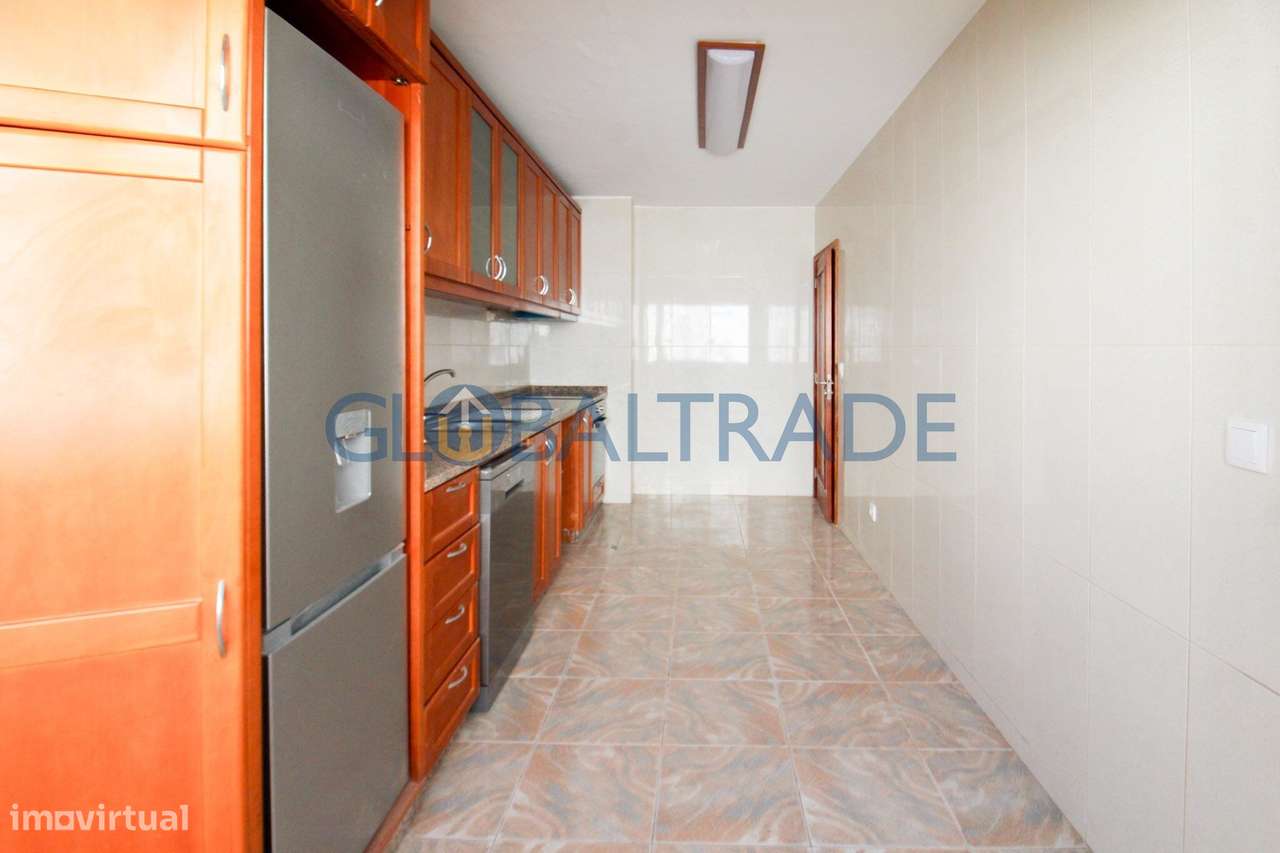 Apartamento T3 com Garagem Box em Vila D'Este-15