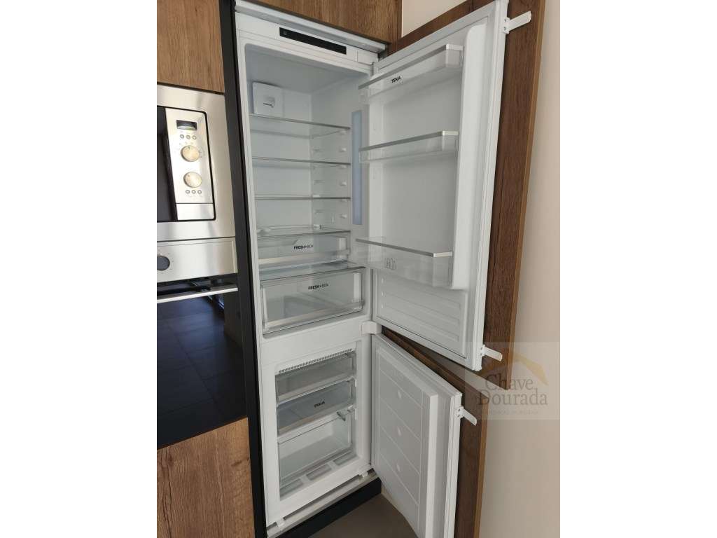 Apartamento T2 de luxo a estrear no Alto de São João-2