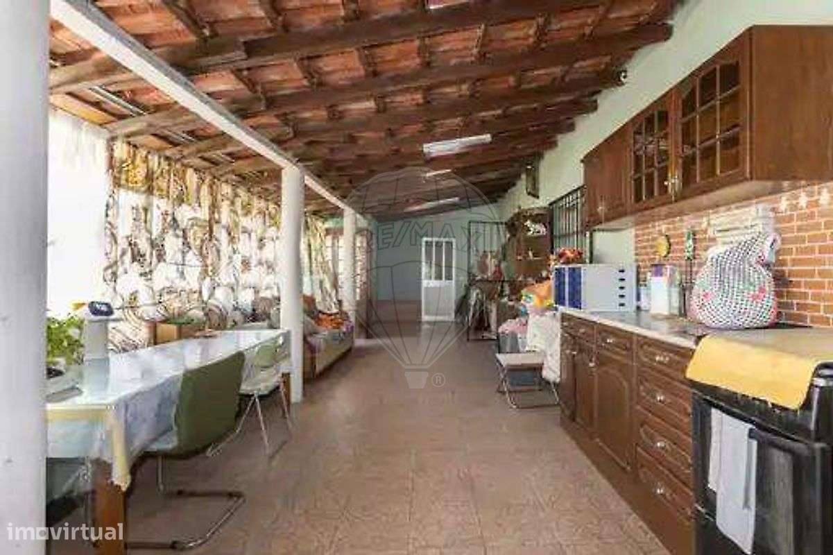 Moradia T6 para venda-44