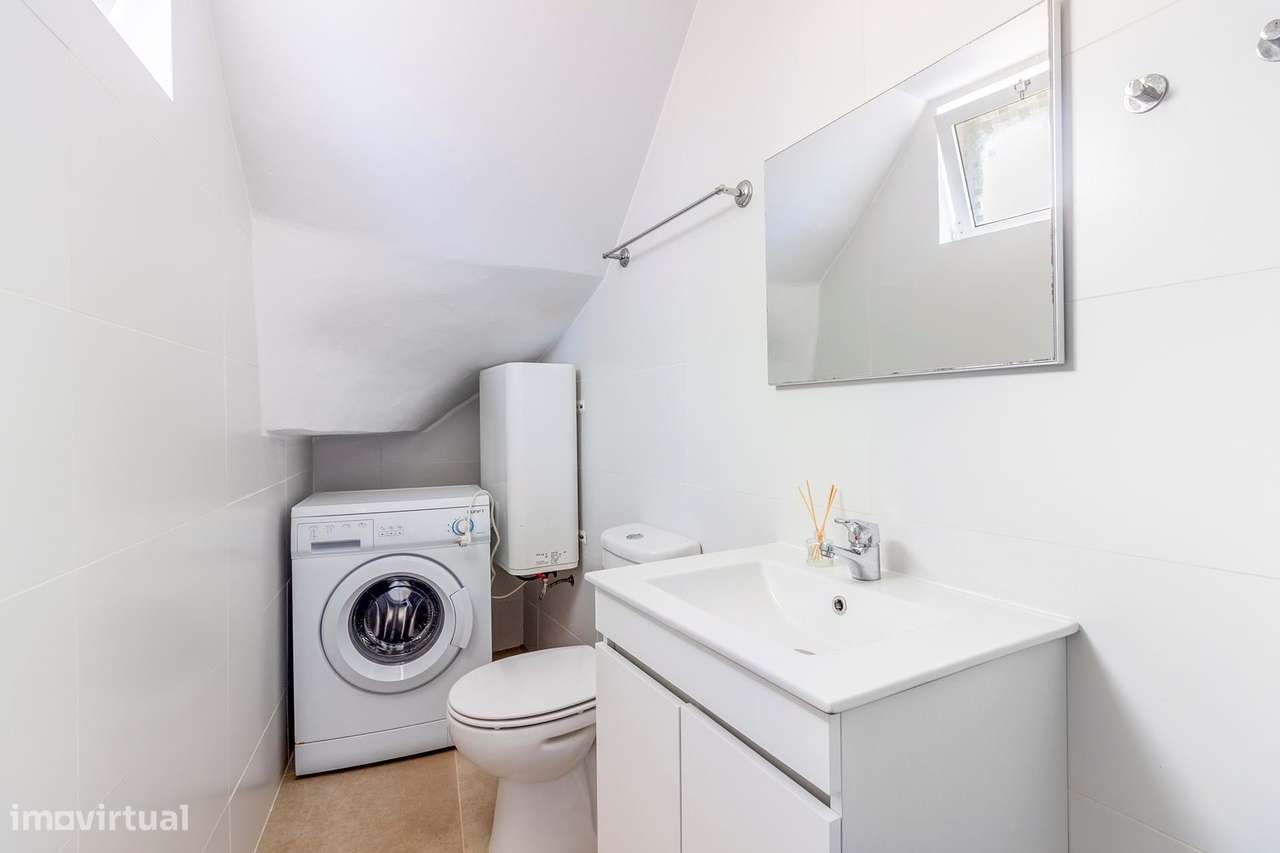 ESCRITÓRIO CONVERTIDO EM APARTAMENTO PARA VENDA NA PRAIA DA LUZ - Grande imagem: 5/9