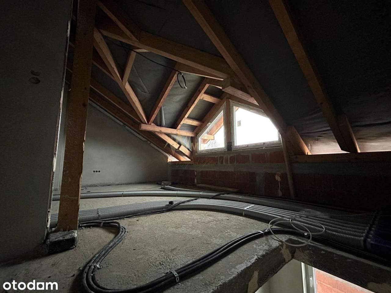 KOMFORT I NOWOCZESNOŚĆ - Nowe Apartamenty Dwupoziomowe w Tarnowcu!-12