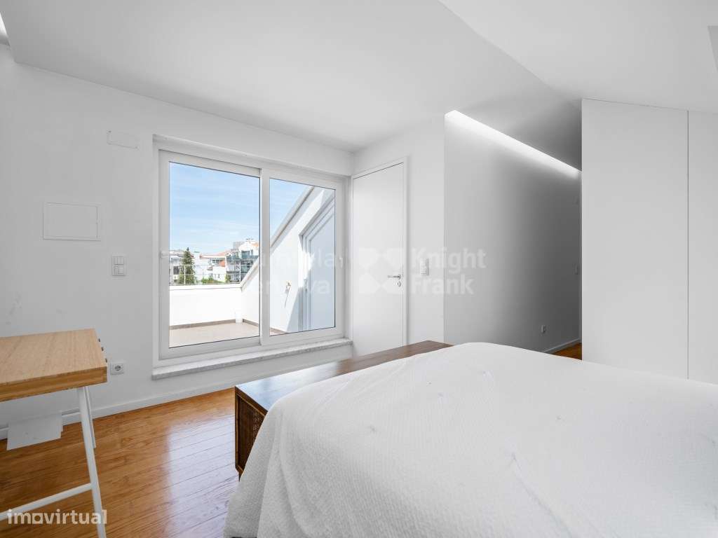 Penthouse T3 Duplex com Terraço | Próximo das Amoreiras-13