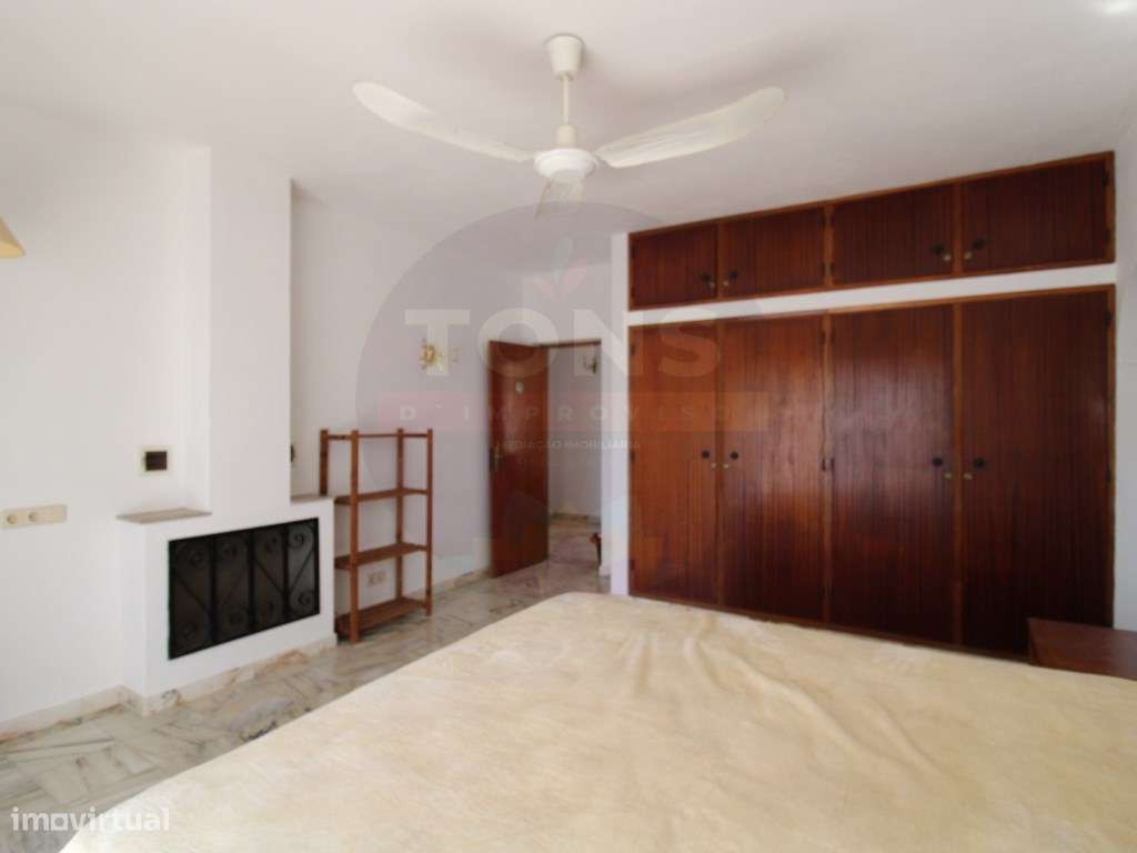 Moradia Isolada com AL-22