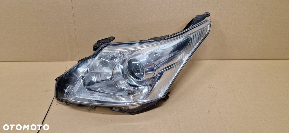 TOYOTA AVETNIS T27 09-12 LEWA LAMPA PRZÓD REFLEKTOR SOCZEWKOWY H279GL-DE - 1