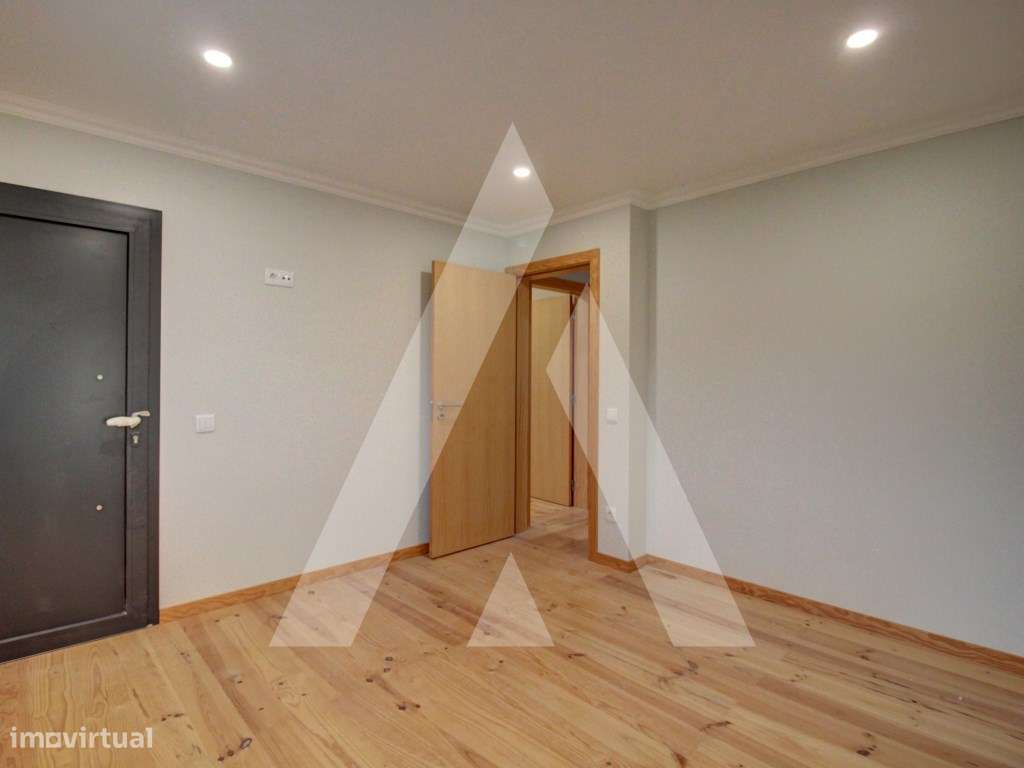 Moradia T2 na Amoreira do Repolão-24