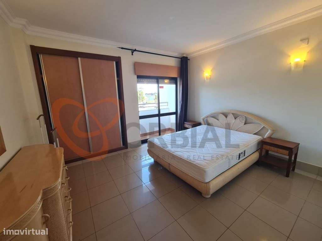 Fantástico apartamento T1 para venda em Albufeira com piscina-4
