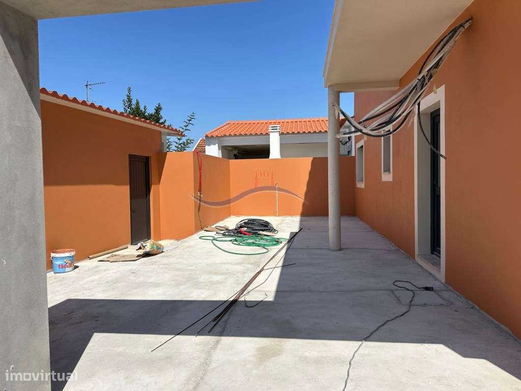 Moradia T4 - Monte Real e Carvide - Grande imagem: 5/47