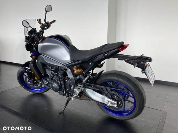 Yamaha MT - 2