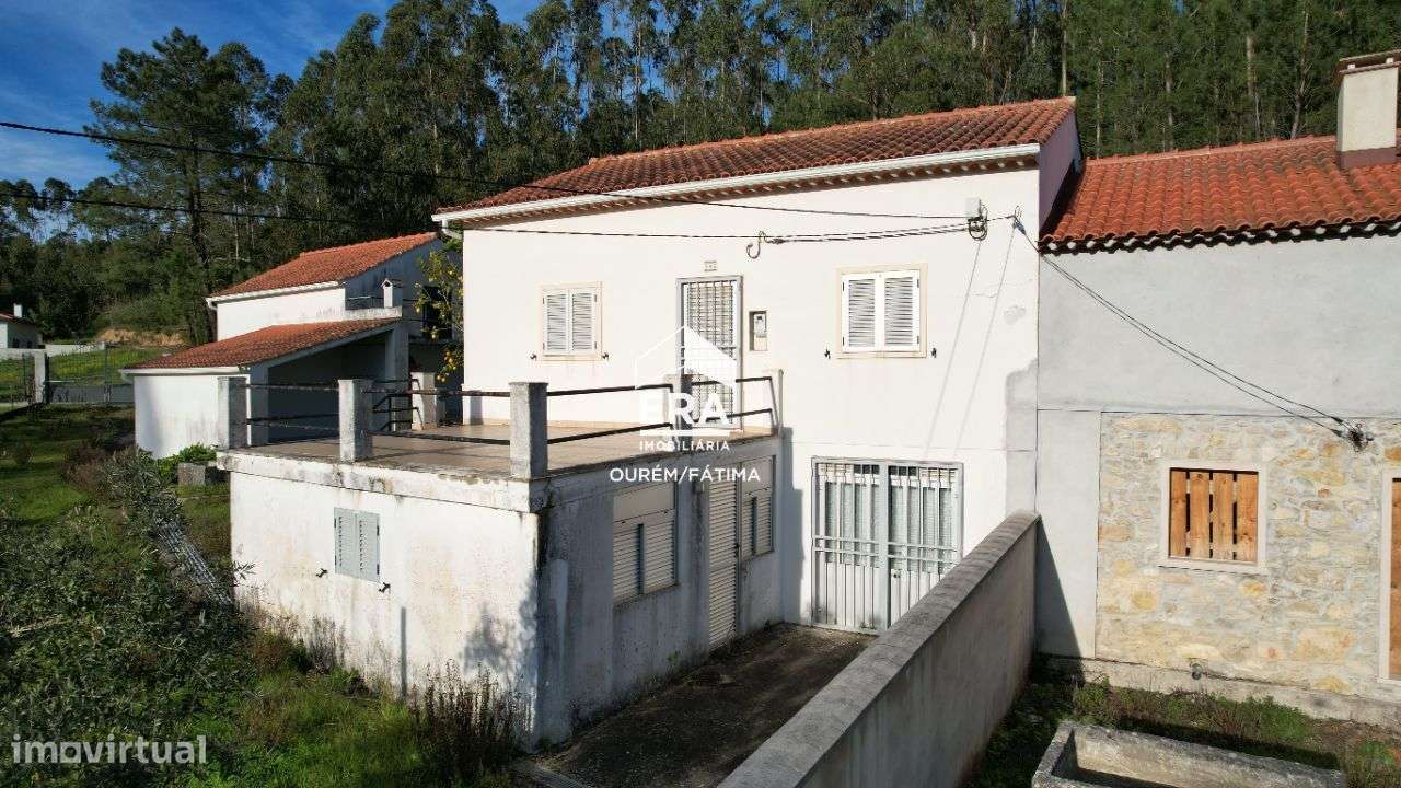 Moradia T2 localizada perto de Ourém - Grande imagem: 2/27