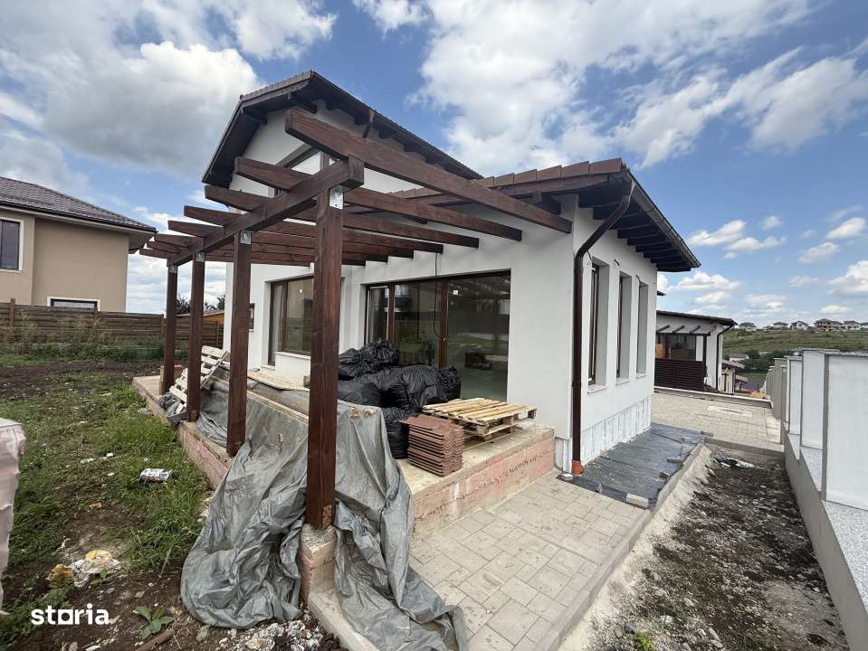 Casa individuala moderna in Dezmir, zona exclusiv de case noi - Imagine principală: 5/13