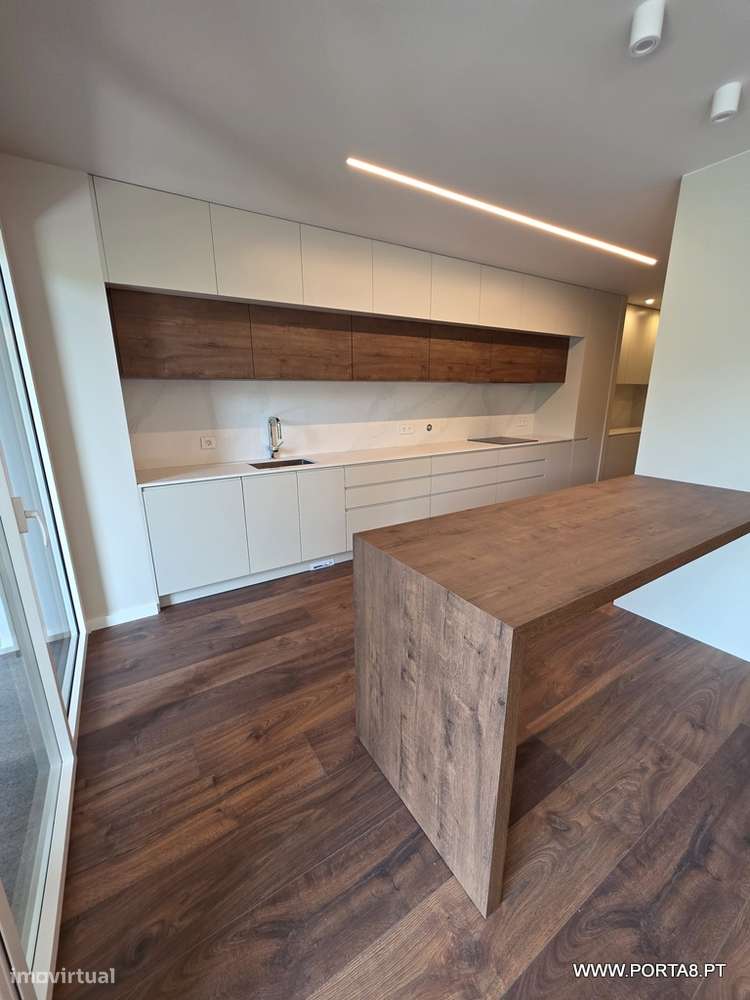 Apartamento T3 Novo com garagem-5