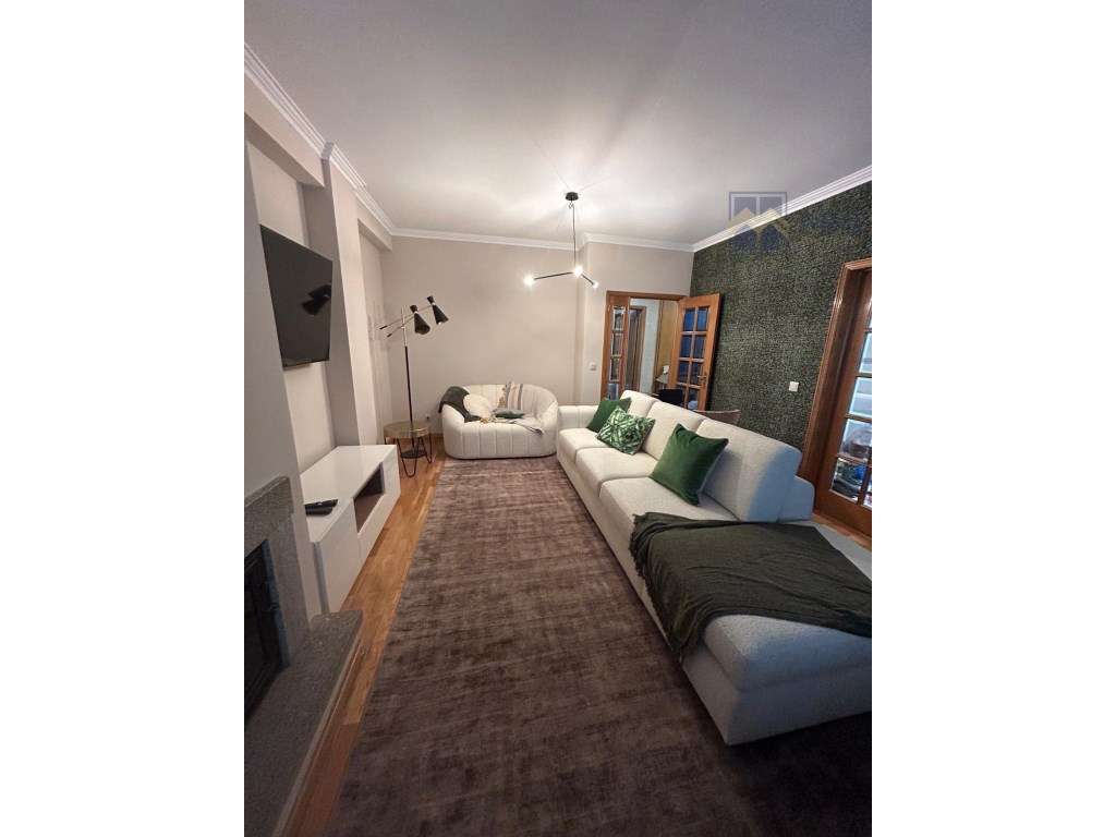 Excelente Apartamento T3 com Terraço em Condomínio Fechado-10