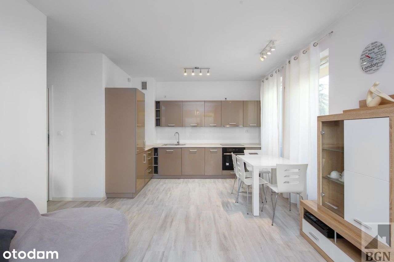 pl Jana Pawła II - 2 pok, ul.Ziemowita-4