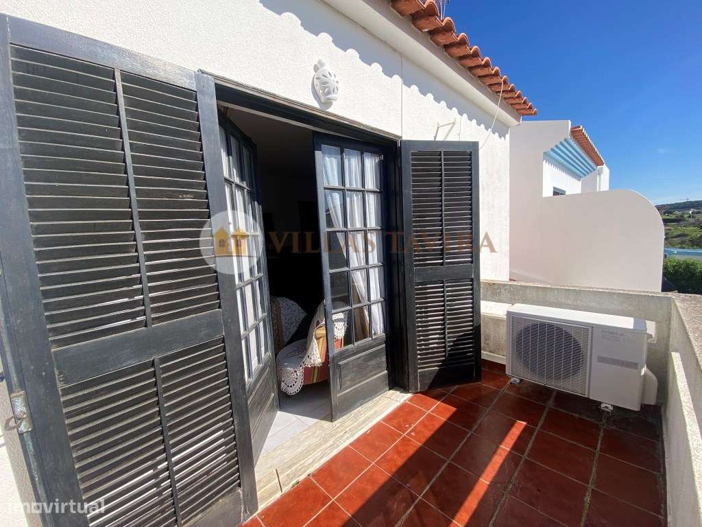 MORADIA COM 3 QUARTOS E GARAGEM - ALAGOA - ALTURA-17