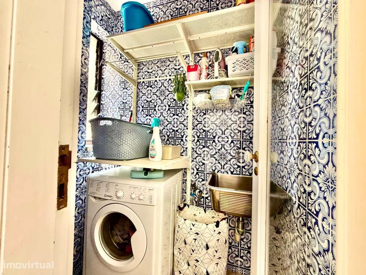 Apartamento T2 MOBILADO, no último piso, em Soares dos Reis!-14