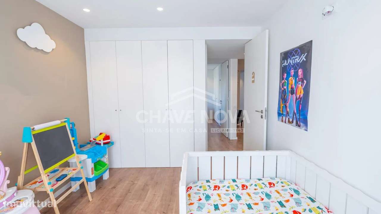 Apartamento T3 Remodelado com Garagem Box e Terreno para Cultivo-16