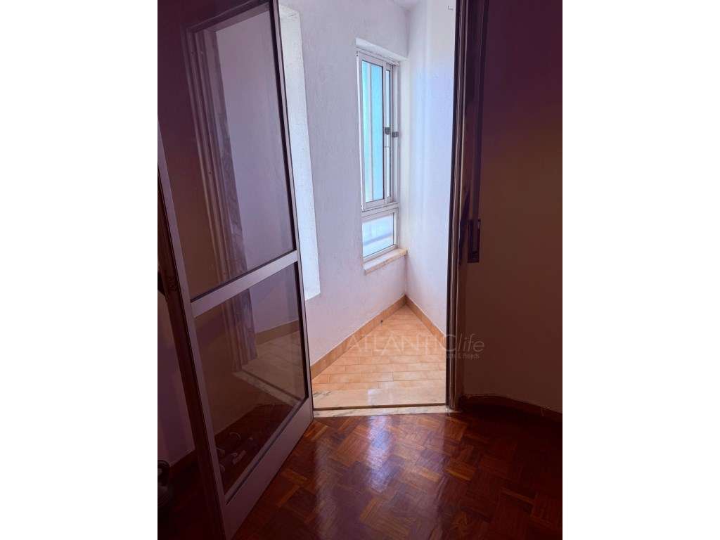 Apartamento T2 no Cacém - Excelente Localização e Luminosidade-8