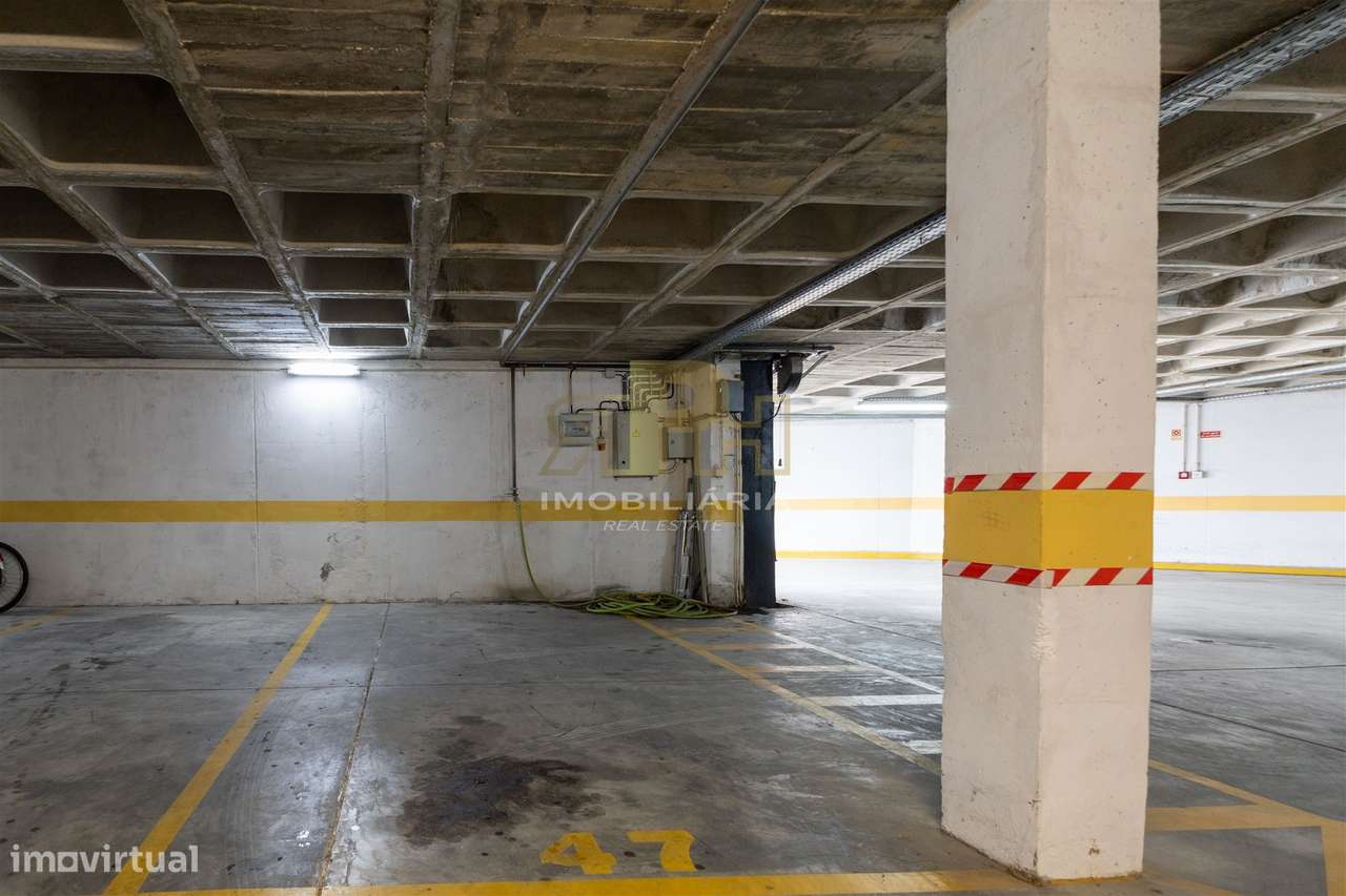 Garagem  Venda em Santarém (Marvila), Santa Iria da Ribeira de Santaré - Grande imagem: 3/8