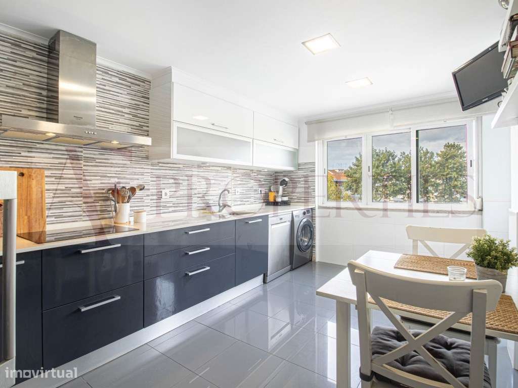 T2 Luminoso, Remodelado a 5 minutos dos Foros de Amora-3