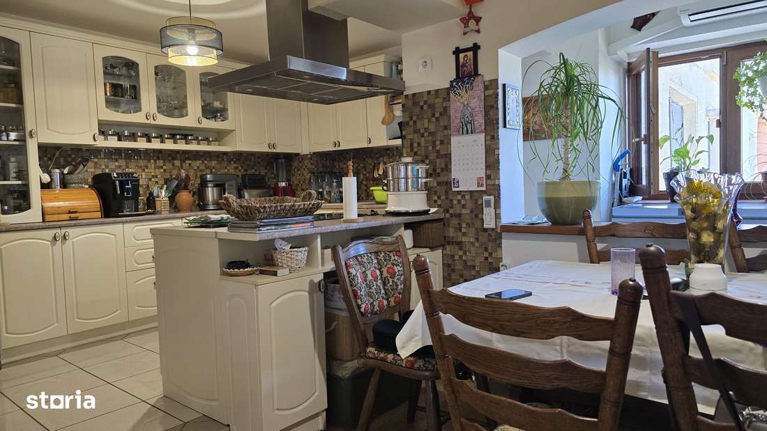 Apartament 4 camere in Deva, zona ultracentrala -Decebal-19