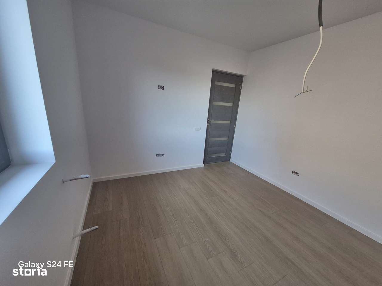 Casă independentă cu 3 camere/living /baie / și teren de 600mp-4