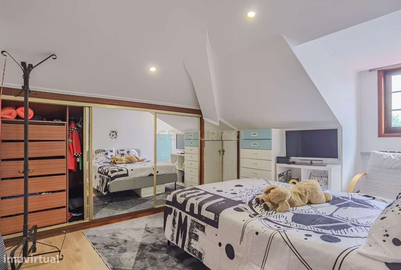 Moradia 4 frentes, T4 em Paiço, Lavra-37