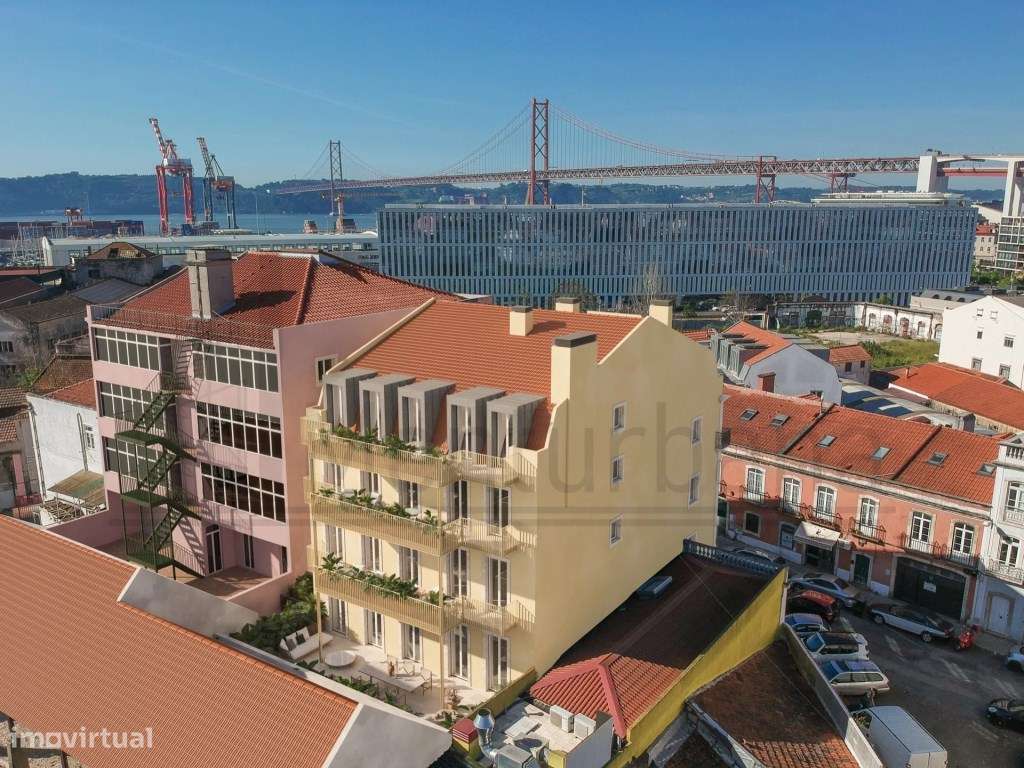 Prédio em Alcântara-0