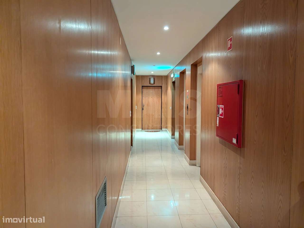 Apartamento T2 com 1 Lugar de Estacionamento  e Varanda | Próximo d... - Grande imagem: 3/24