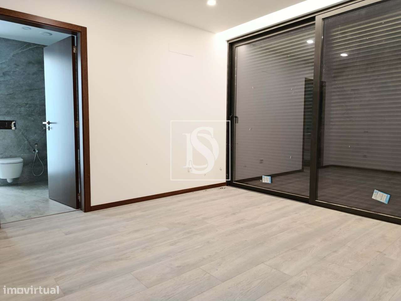 Moradia T3, Nova e Térrea - Grande imagem: 4/23