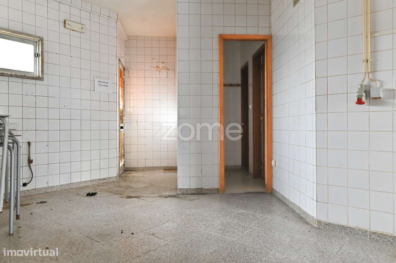 Loja comércio/serviços, Cabeço Mouro, São Domingos de Rana - Grande imagem: 5/6