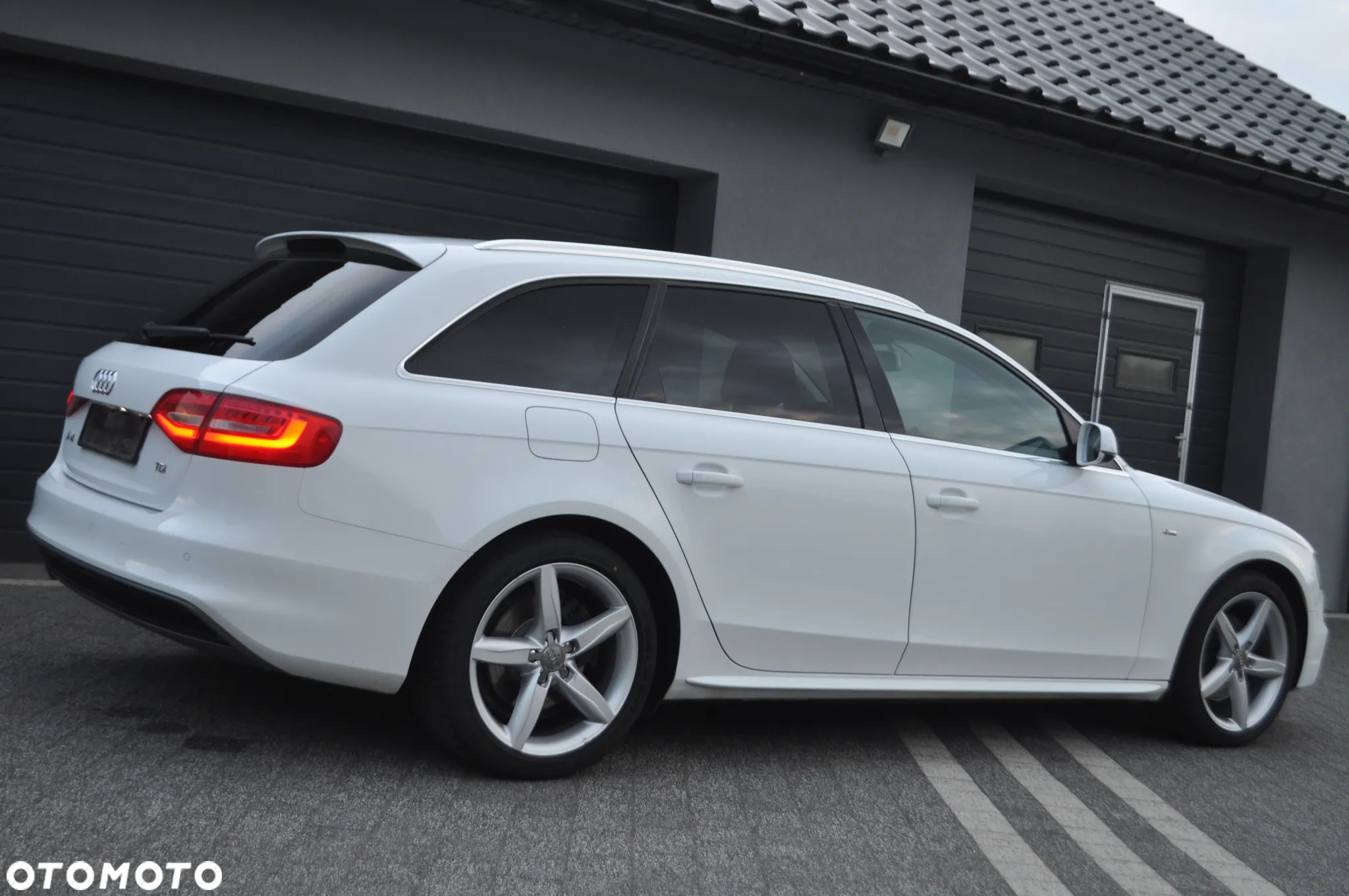 Audi A4 Avant 2.0 TDI DPF S line Sportpaket - 16