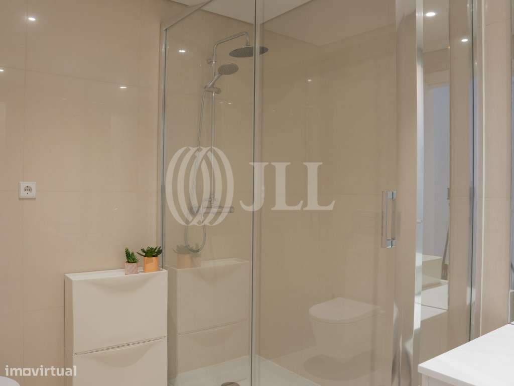 Apartamento T1, com estacionamento e varandas, Algarve-16