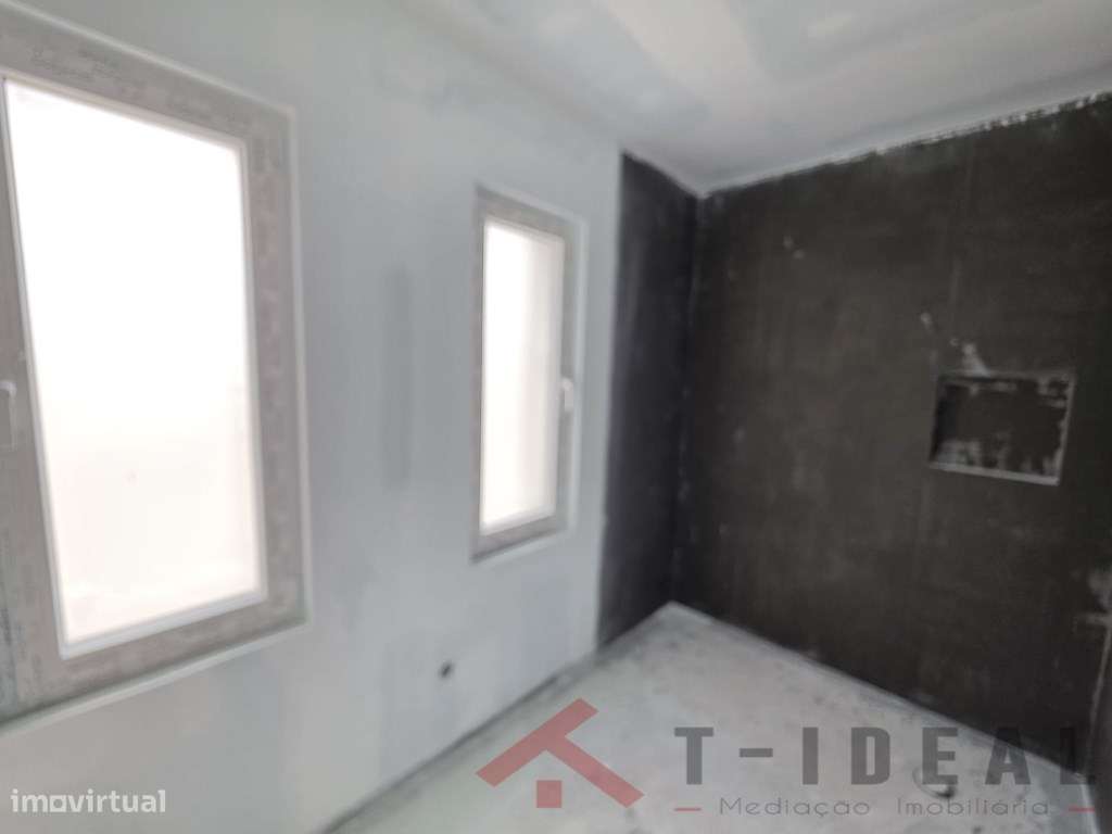 Moradia T4 Moderna na Lourinhã-15