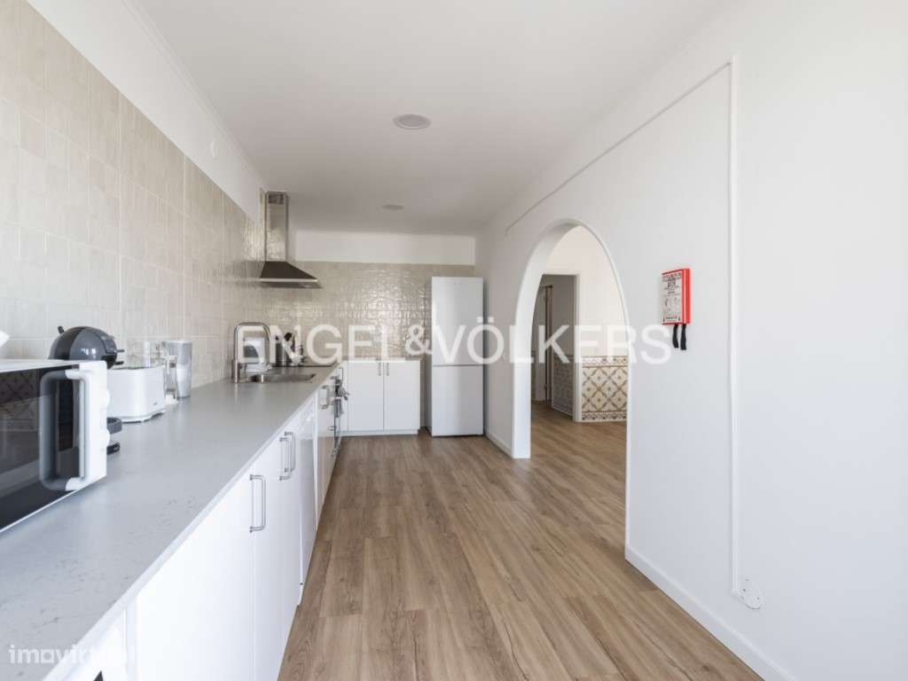 Moradia T4+3 remodelada na Charneca da Caparica-12