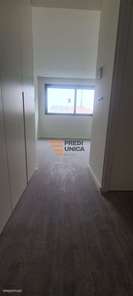 T1 AV. REPUBLICA V.N.GAIA-13