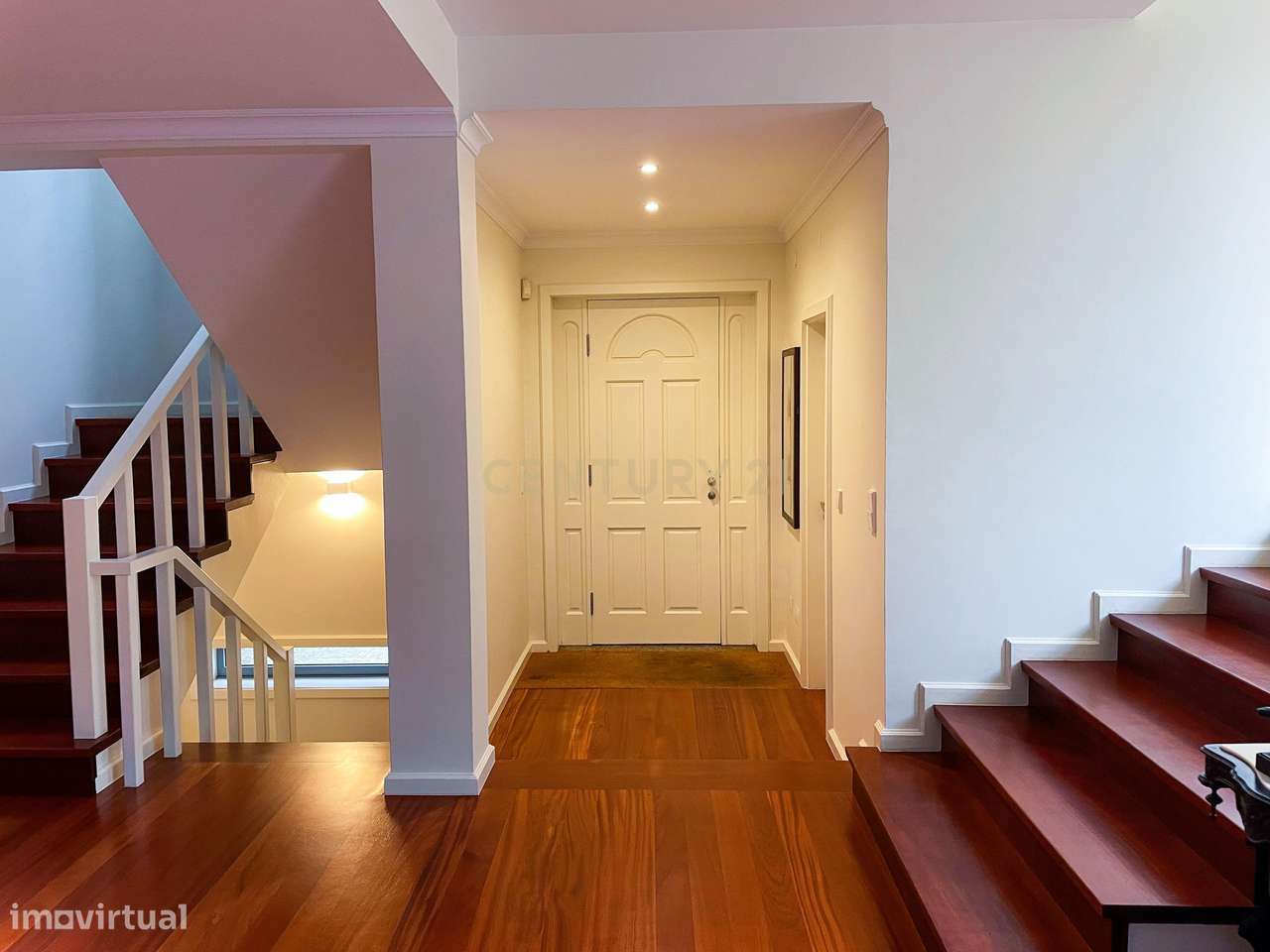 Moradia T3+1 no Bairro Marechal Gomes da Costa | 3 Frentes | Design e - Grande imagem: 2/26